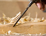 Entretien de meuble en bois par Menuisier France à Les Petites-Armoises